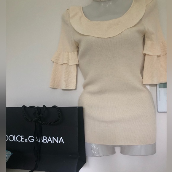 Dolce & Gabbana Sweaters - Dolce & Gabbana Cashmere Cream Cowl Neck Sweater. Size 38